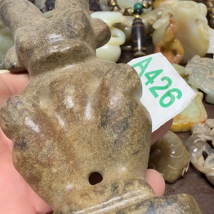 海***月和田玉未镶嵌颈饰