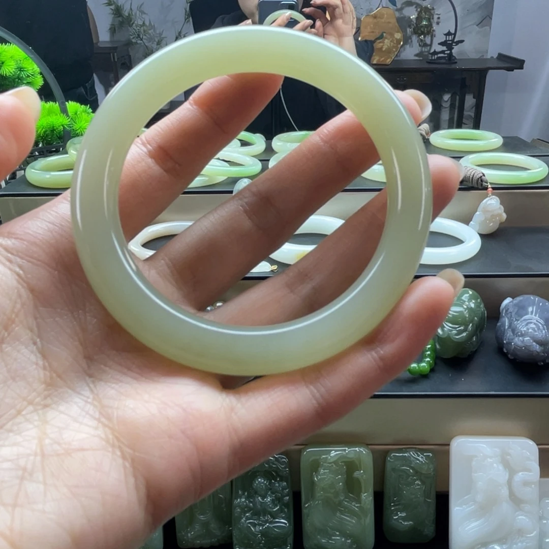 和田玉未镶嵌手镯高冰晴水58