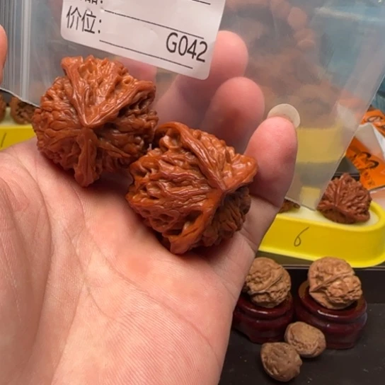 把件文玩核桃盘山三棱