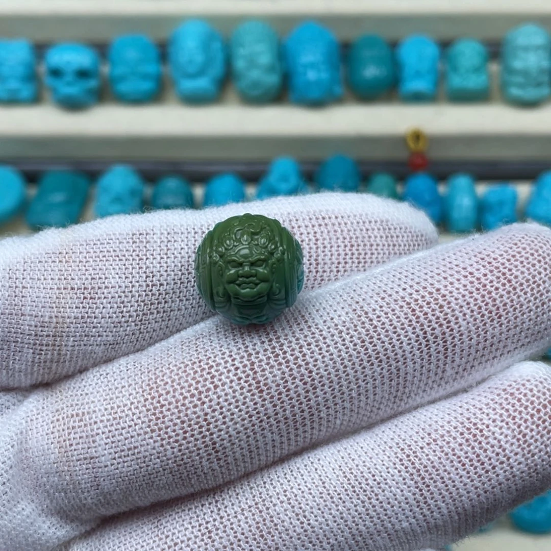 绿松石挂件未镶嵌追*人