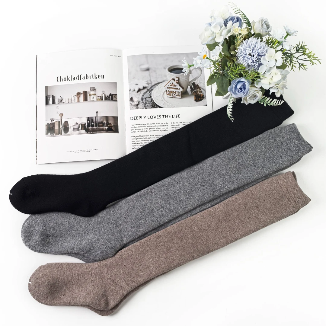 秋冬季时尚百搭女士保暖羊毛长筒袜