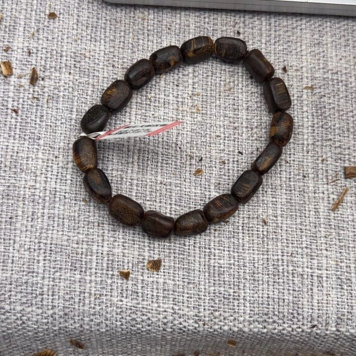 沉香手串卡8的瘤疤沉水7克随行