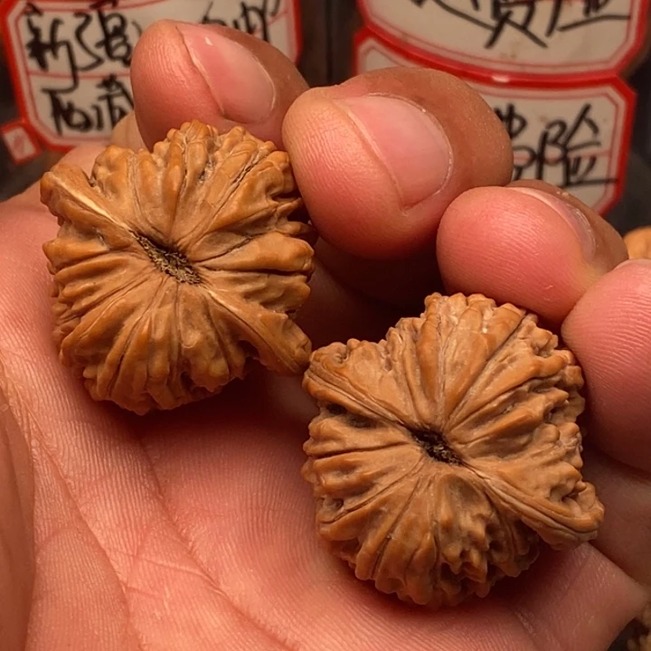 文玩核桃把件平谷楼33