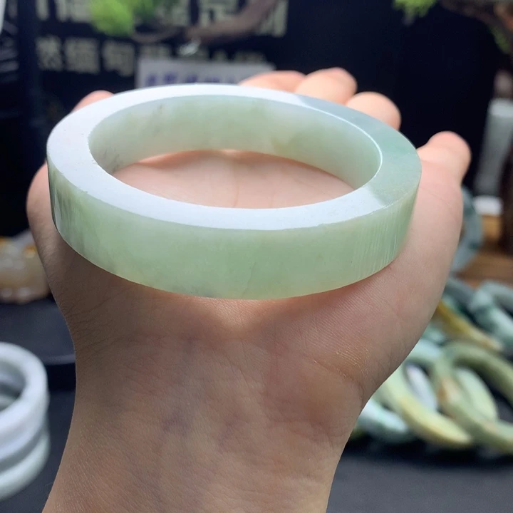 定制翡翠翡翠手镯未镶嵌