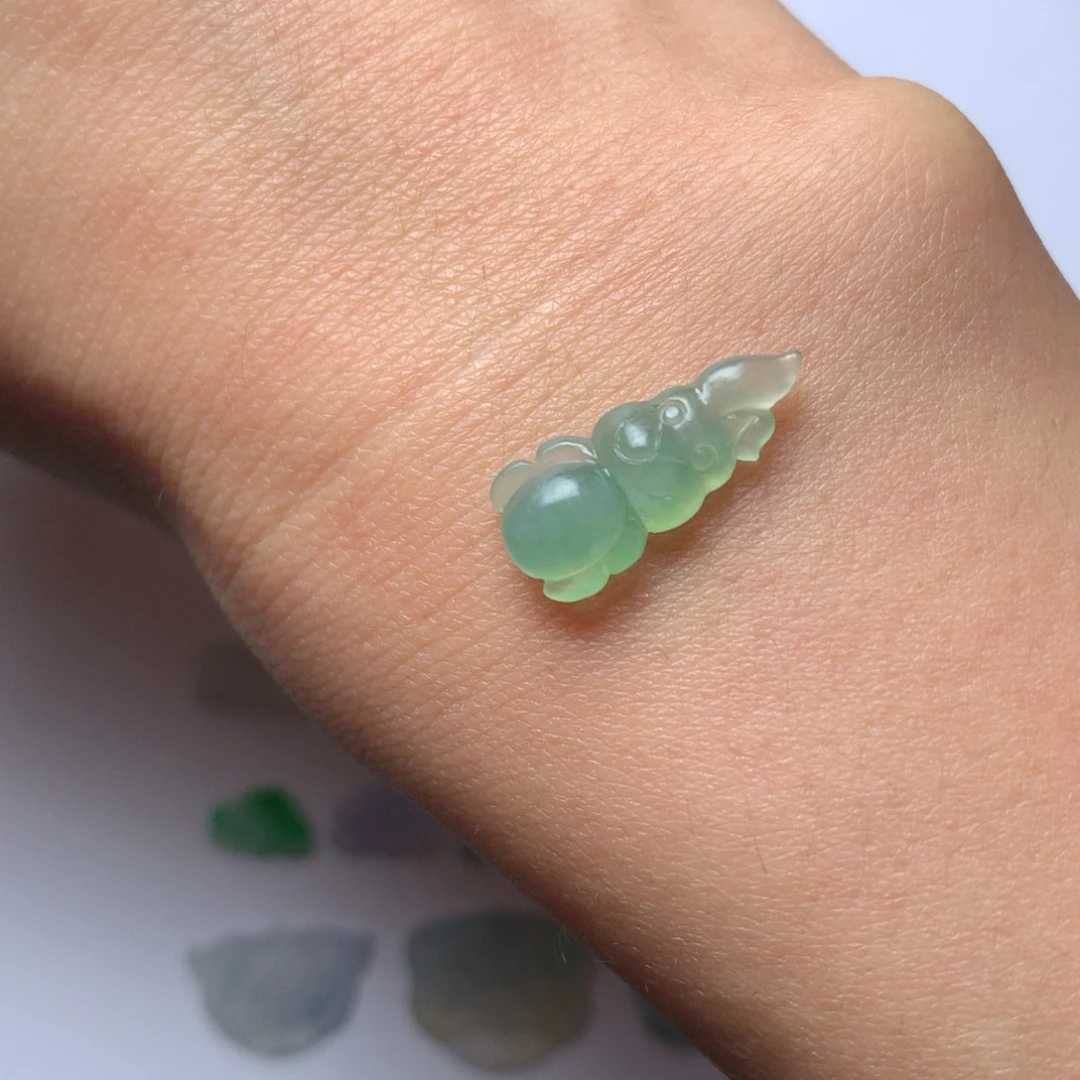 定制翡翠未镶嵌缅甸翡翠A货兔子