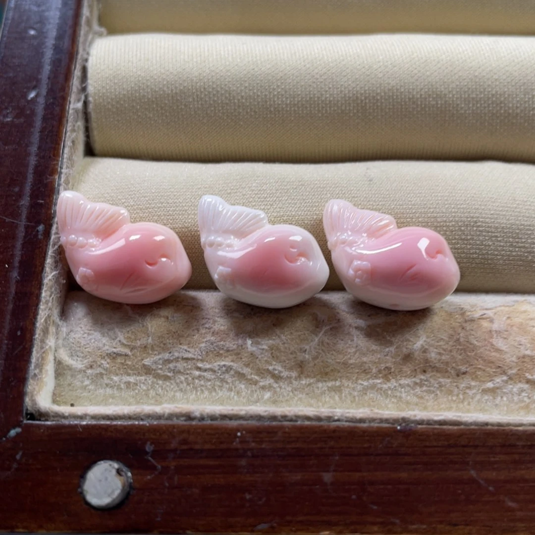 非金属贝珠（仿珍珠）海豚