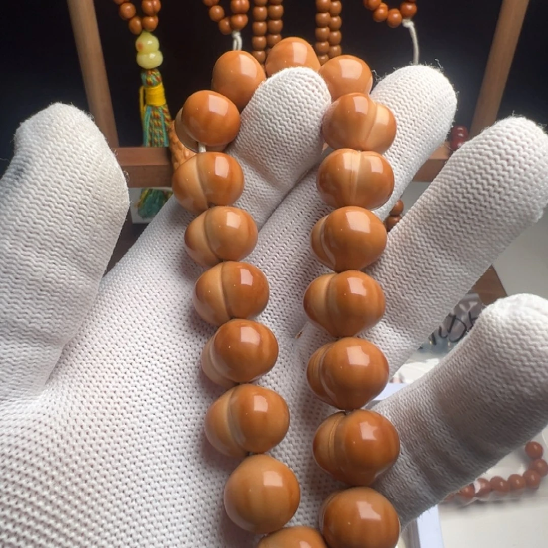 恩***猴头核桃手串猴头