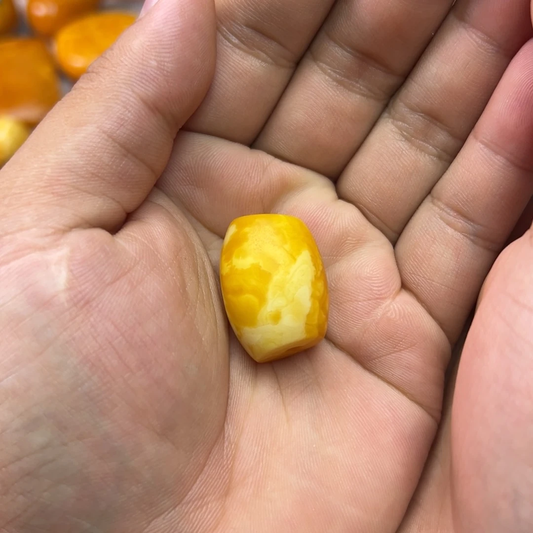 未镶嵌吊坠(不含链)蜜蜡