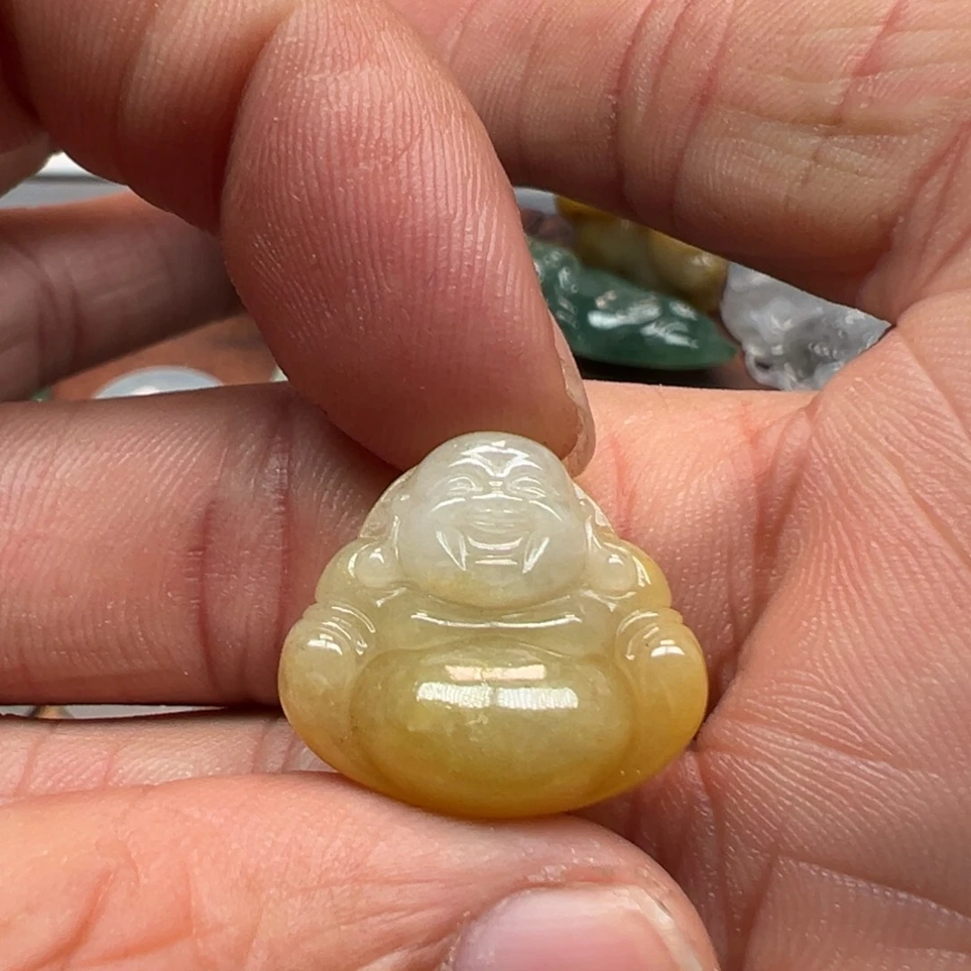 翡翠未镶嵌颈饰翡翠首饰