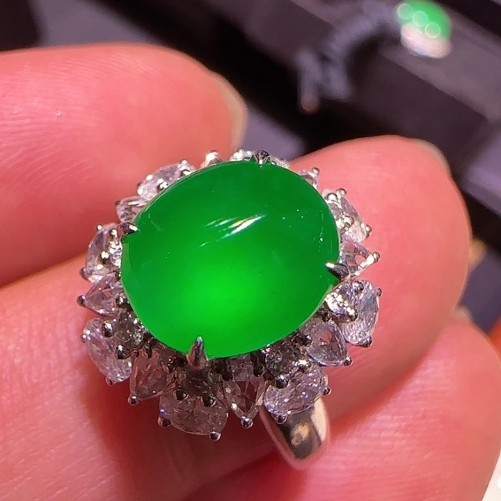 翡翠戒指18K金镶嵌戒指