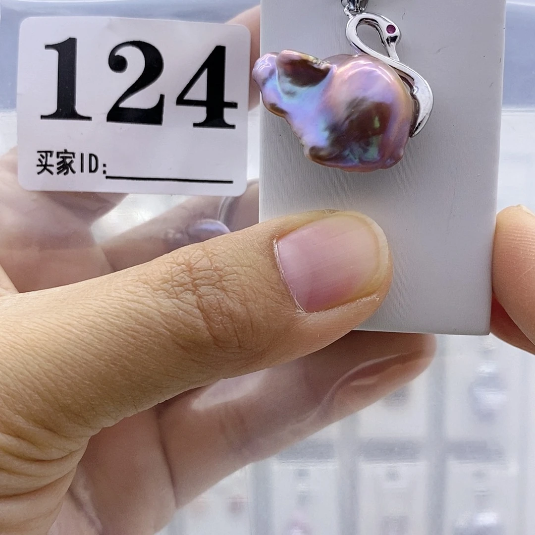 钛钢淡水珍珠颈饰