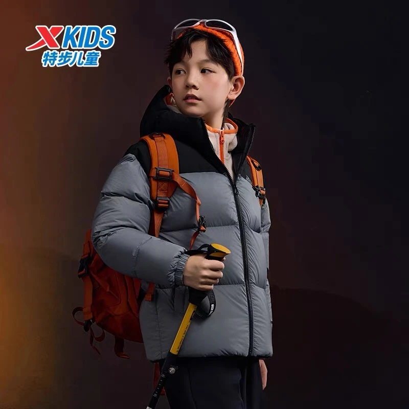 【绒铠甲】特步儿童三防反光印花羽绒服高蓬保暖675426199001&