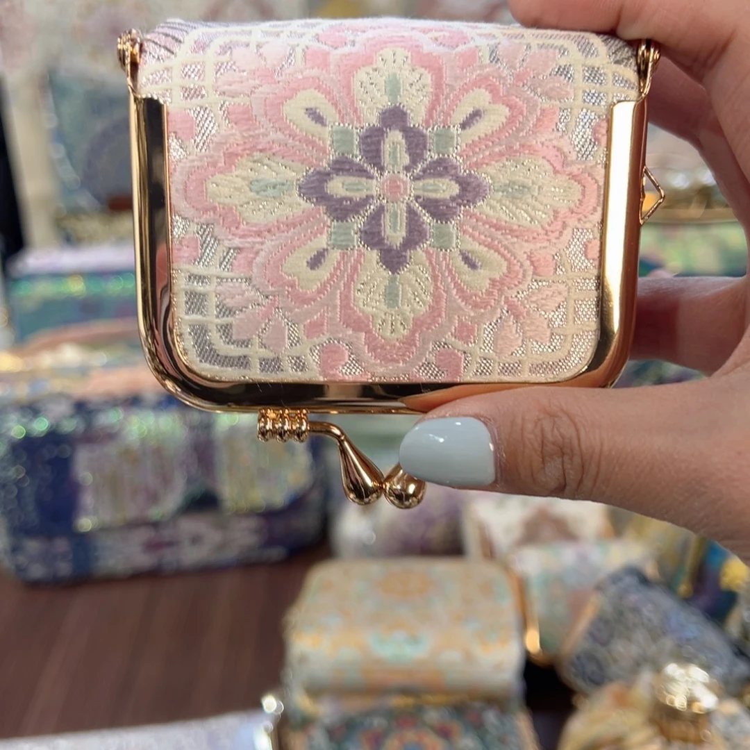 猫***^织绣月光宝盒福利不退换