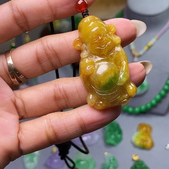 翡翠未镶嵌吊坠(赠链)