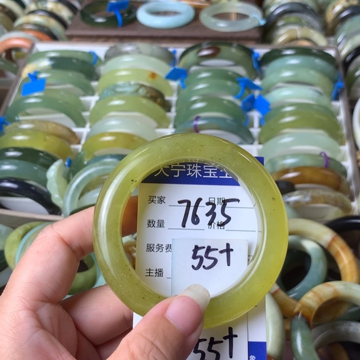 未镶嵌蛇纹石玉手镯7635