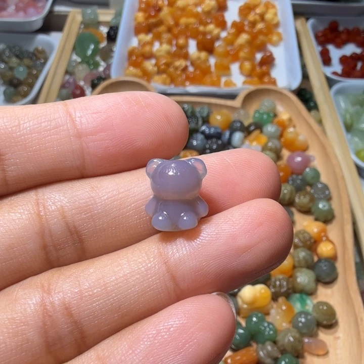 和田玉未镶嵌珠宝半成品花**