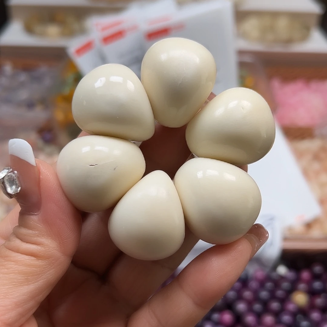 手串菩提根/象牙果瑕疵白色卡28蒜瓣手捻一个表面有裂