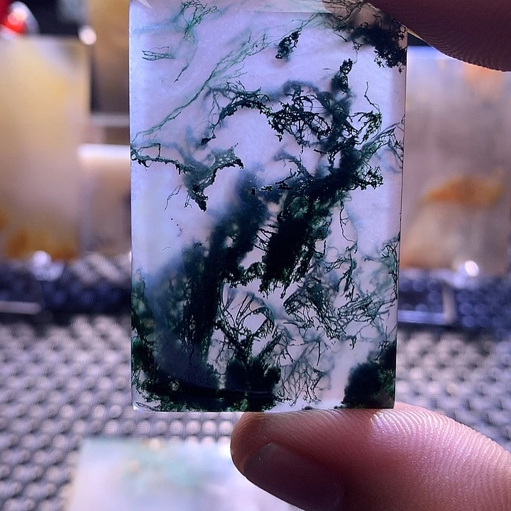 H***6玛瑙/玉髓颈饰未镶嵌