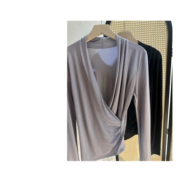 【极简定格】设计感纯欲交叉V领褶皱T恤打底衫