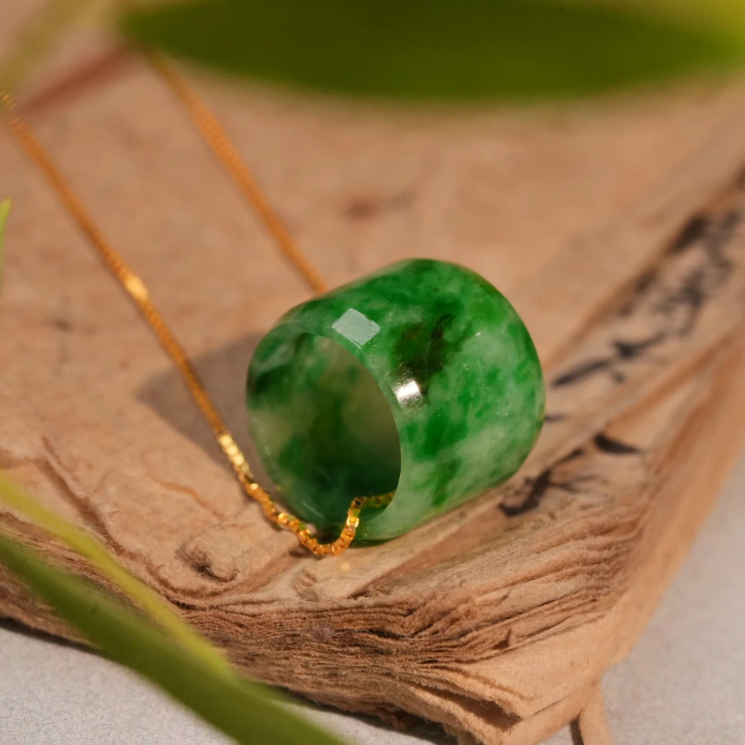 【惜拾妆匣】天然缅甸A货细糯飘辣绿翡翠路路通吊坠925银项链