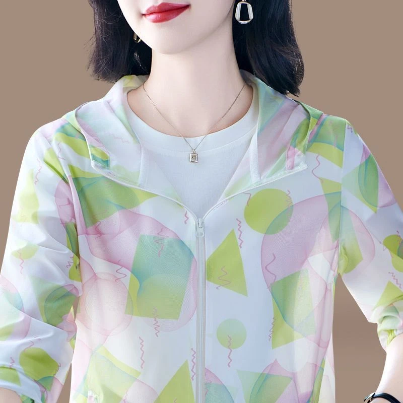 夏季休闲防晒衣女透气轻薄新款防紫外线防晒服时尚洋气显瘦外套