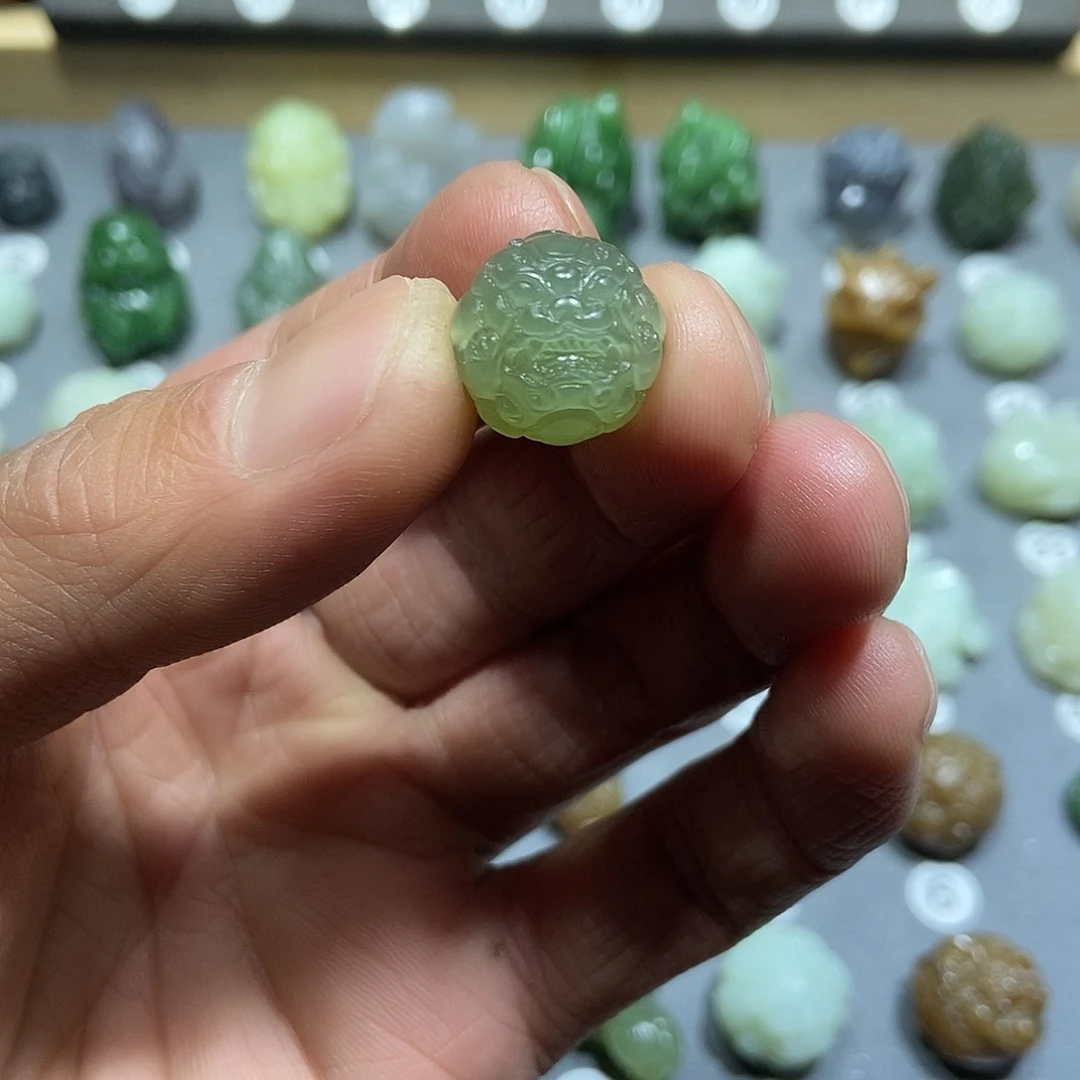 和田玉颈饰未镶嵌萌****定制