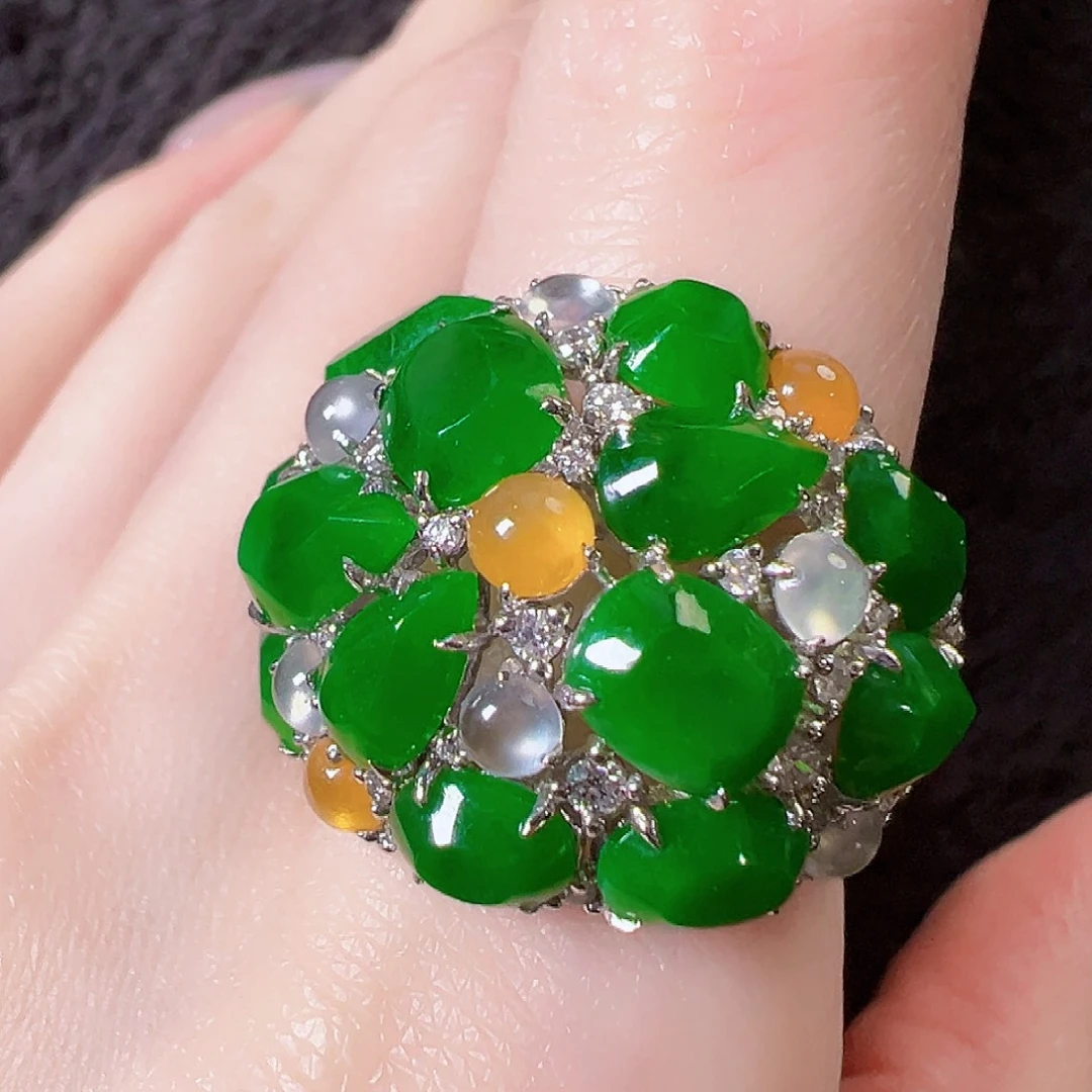 翡翠18K金镶嵌戒指签收后24小时鉴赏期，过时不退