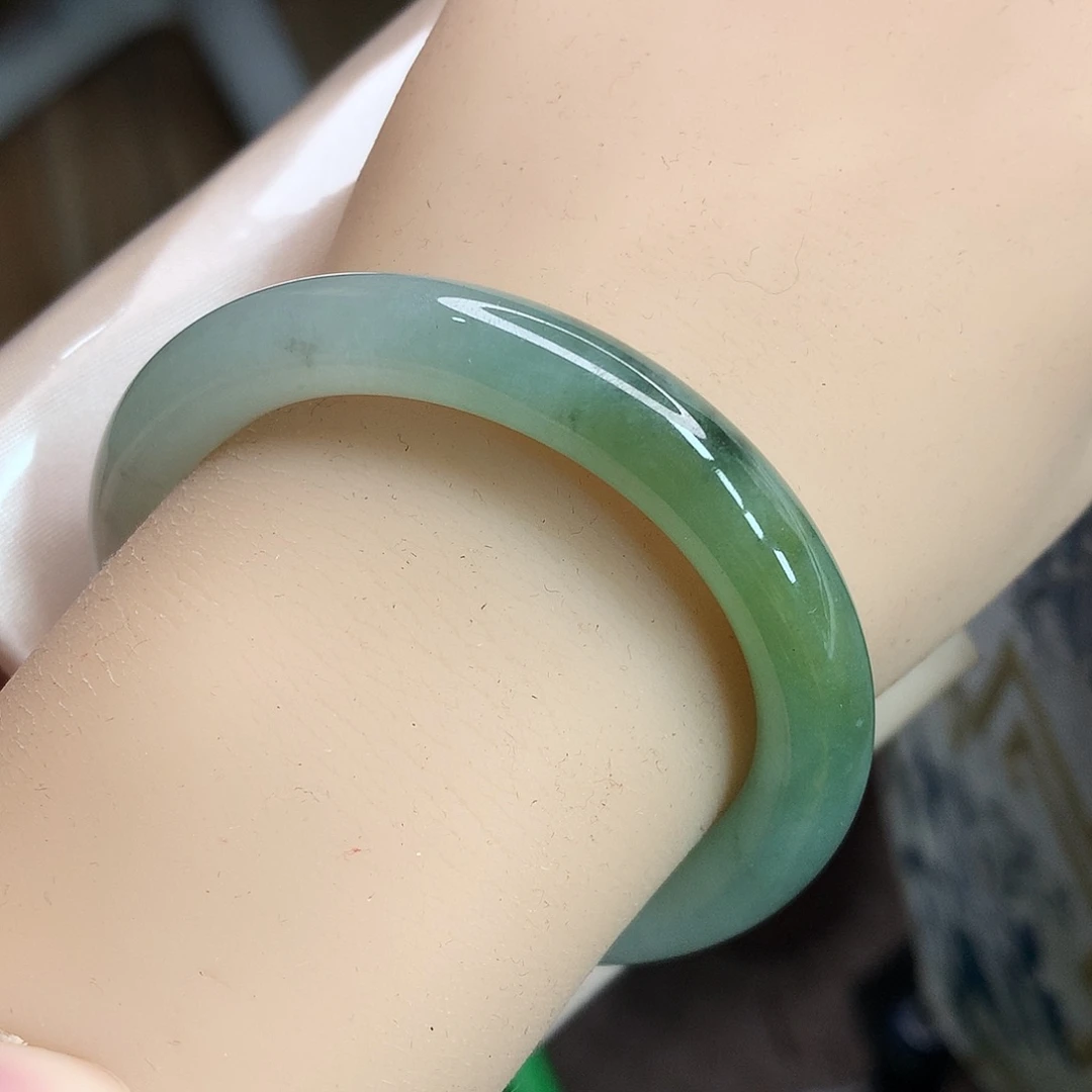 未镶嵌手镯翡翠49.8圈口冰油青半山水596