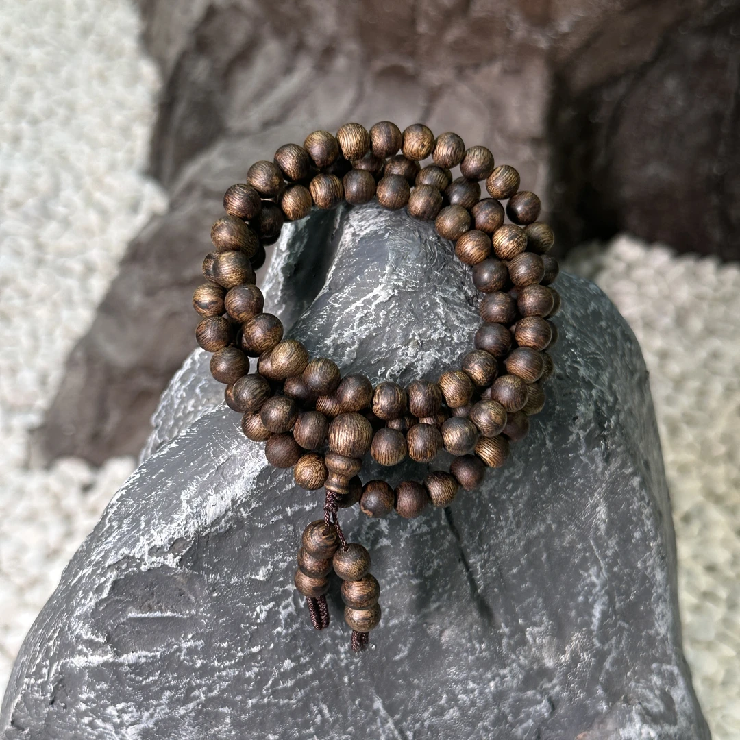 沉香【昕昕严选】G0060海南莺歌绿奇楠0.8圆珠108佛珠