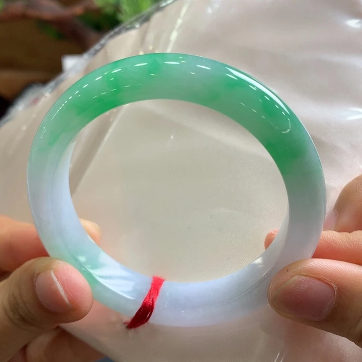 翡翠手镯未镶嵌60号