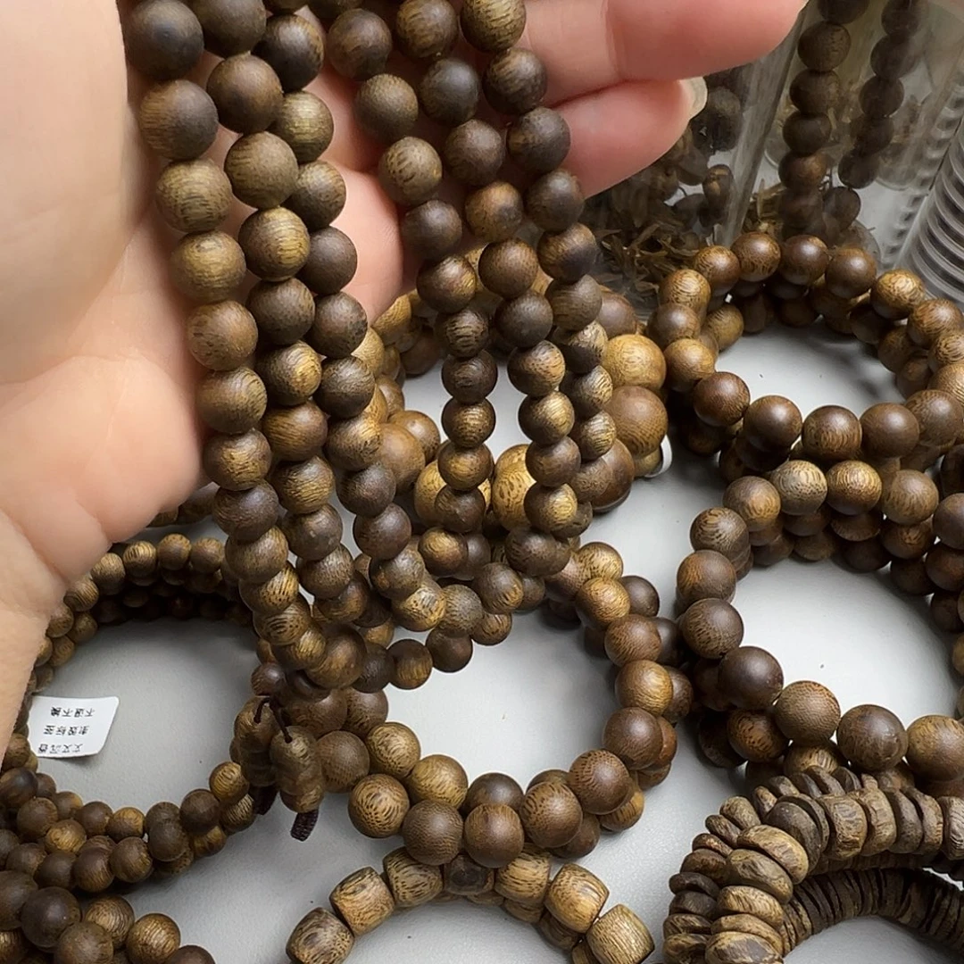 沉香沉香碎屑奇楠乌身高油脂卡8圆珠多圈31克