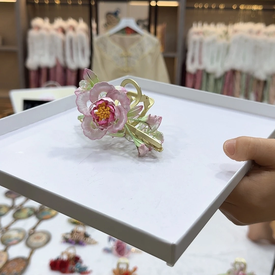 彩***?仿佛过于精彩的