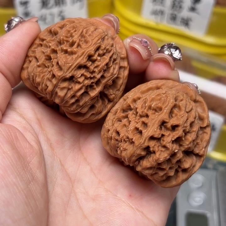 文玩核桃吊坠39-32452-02