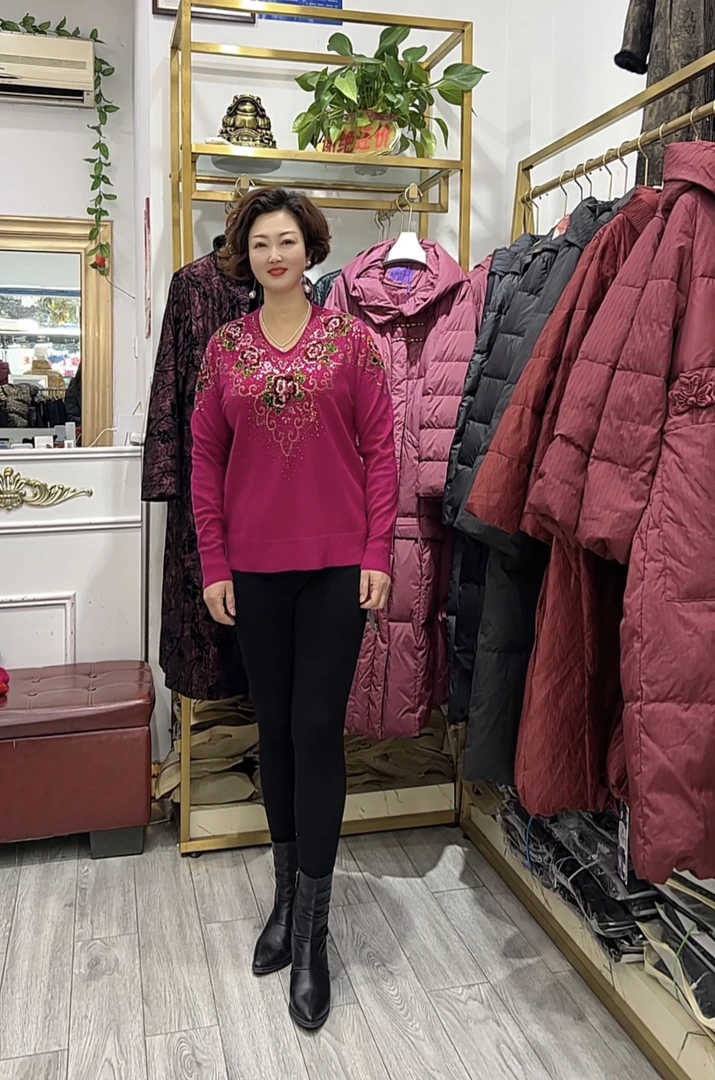 高端羊毛衫钉珠1332