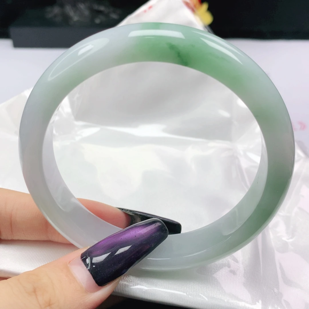 未镶嵌手镯翡翠翡翠61.2牛奶底飘绿正圈