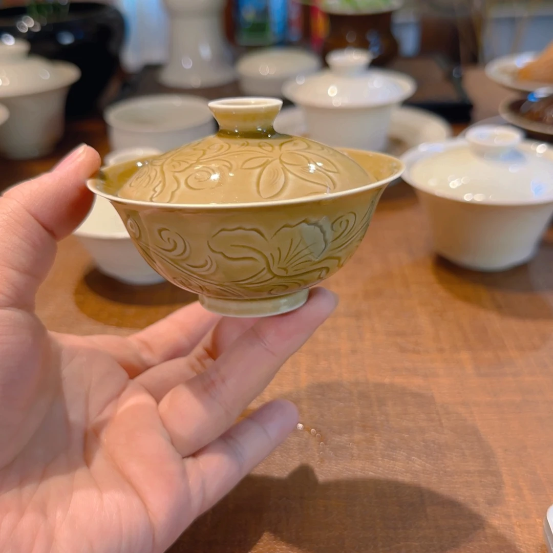 微瑕黄定盖碗 小乔盖碗85cc