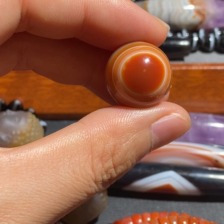 走***生未镶嵌颈饰玛瑙/玉髓