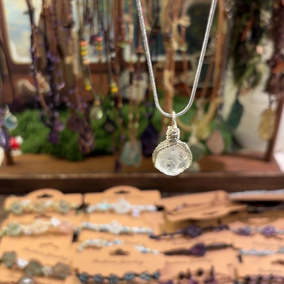 布艺非金属布艺非金属白蛋白项链