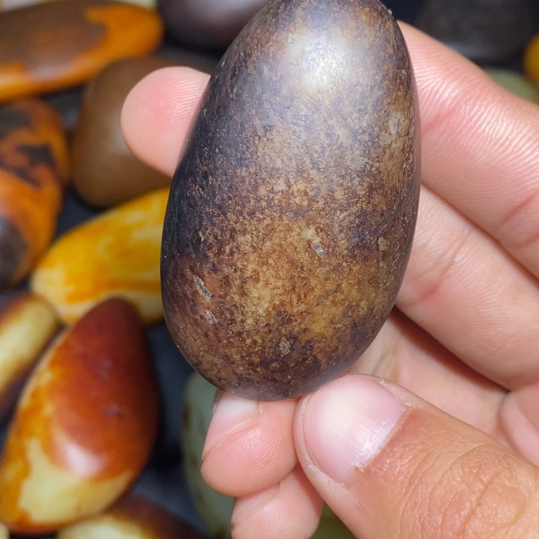 和田玉未镶嵌珠宝奇石