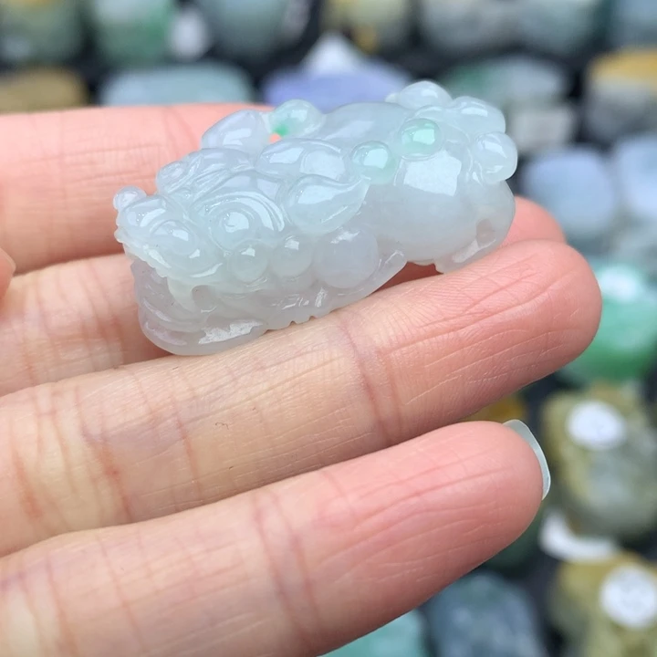 翡翠颈饰未镶嵌天然缅甸A货翡翠貔貅吊坠