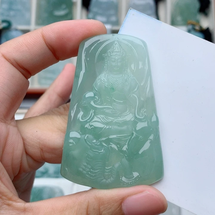 翡翠未镶嵌颈饰普贤