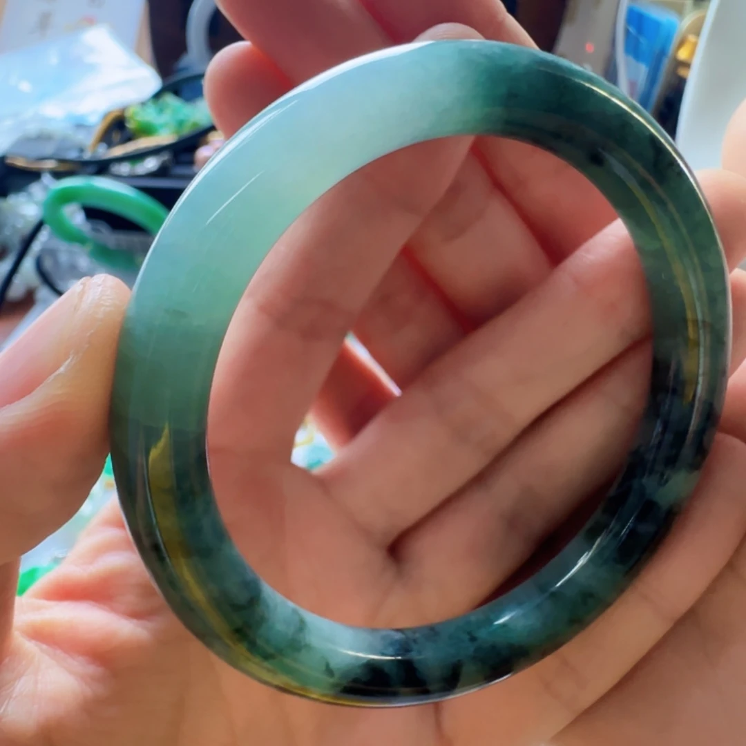 翡翠未镶嵌手镯翡翠260