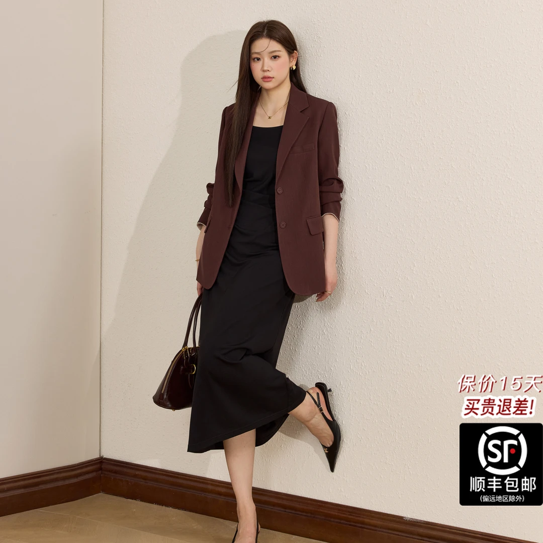 蓝语大码胖mm气质安可拉红色西装外套吊带连衣裙秋冬显瘦通勤套装