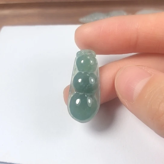 翡翠未镶嵌颈饰缅甸A货，每天下午1点半开播