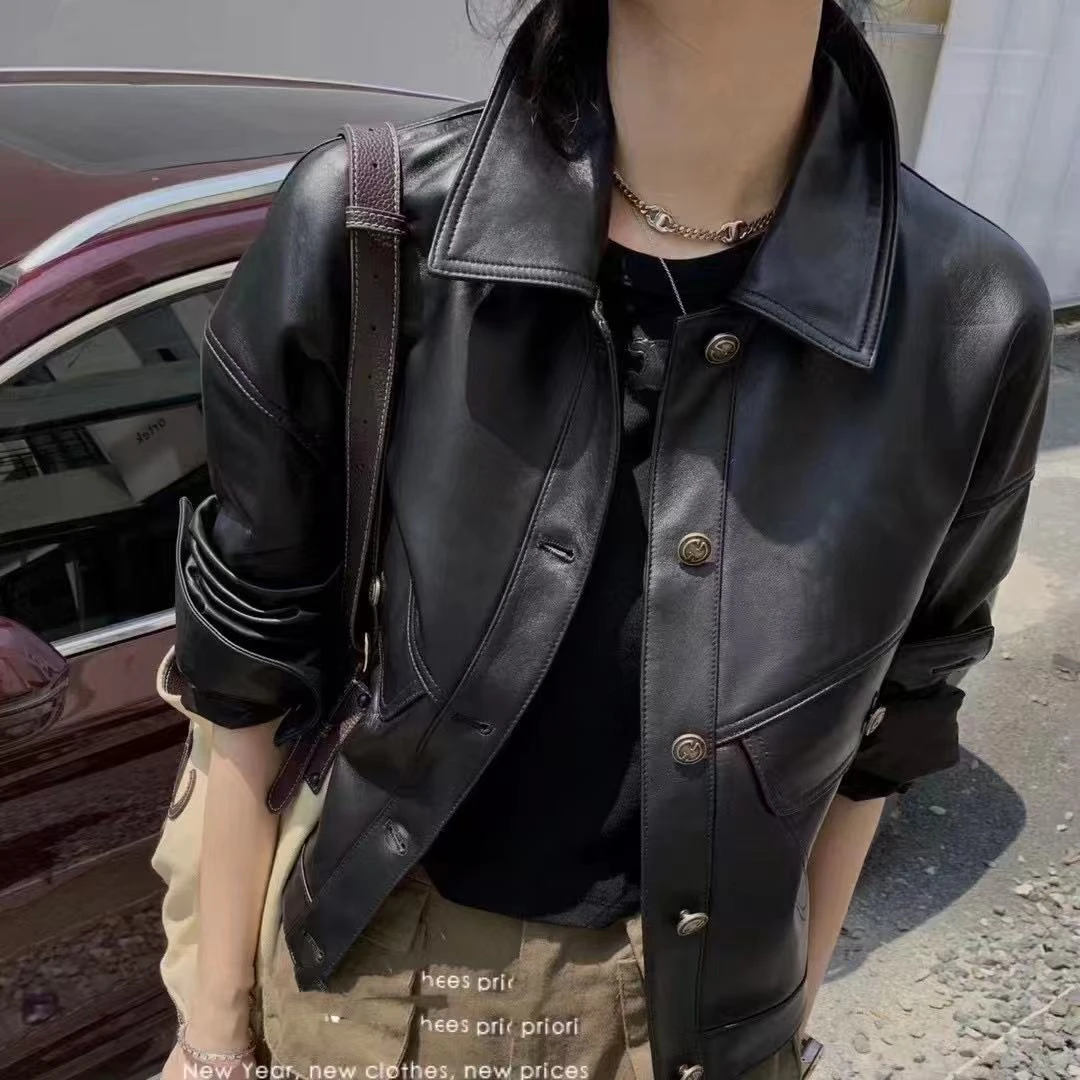 新款 2025春款休闲设计感黑色短款外套标准不对称时髦小姨风皮衣