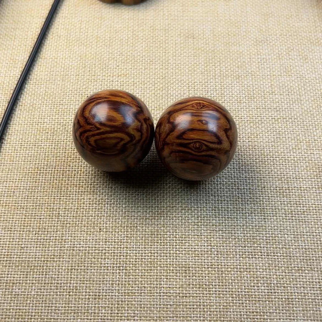 【闪购商品】黄花梨/降香黄檀把件用****2手球