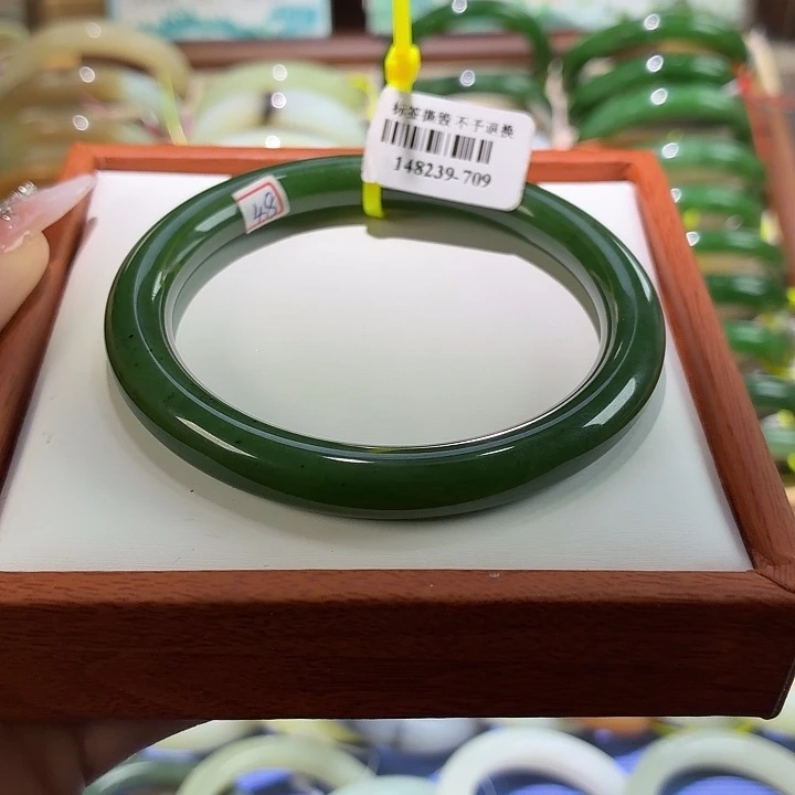 和田玉未镶嵌手镯41