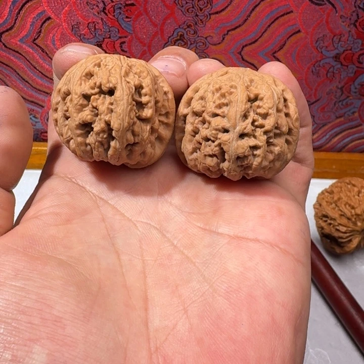 吊坠文玩核桃38大粗筋
