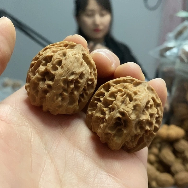 把件文玩核桃33苹果老树迷你