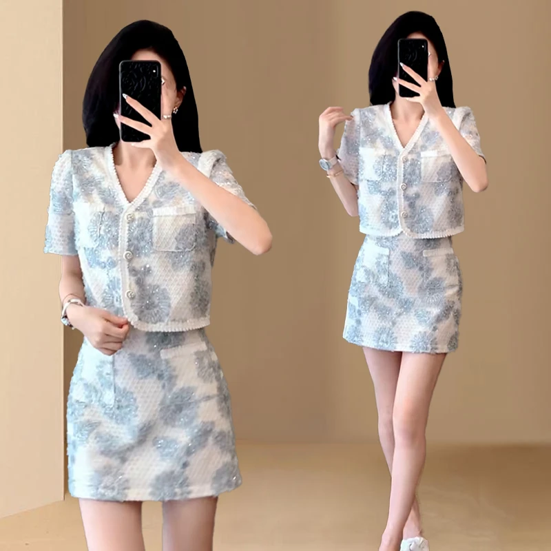 慵懒风休闲小香风气质套装女2025年夏季新款v领上衣短裙两件套潮